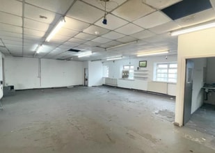 54 Higher Ardwick, Manchester to rent Interior Photo- Image 1 of 2