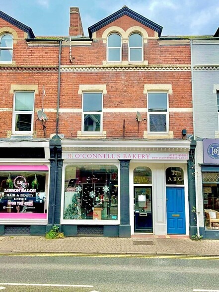 30 Frogmore St, Abergavenny to rent - Primary Photo - Image 1 of 1