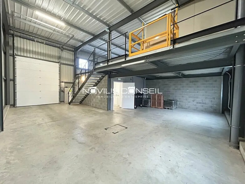 Light Industrial in Toulouse to rent - Interior Photo - Image 3 of 7