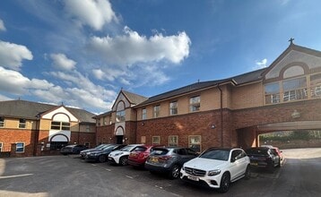 38 Lichfield Rd, Sutton Coldfield to rent Building Photo- Image 1 of 6