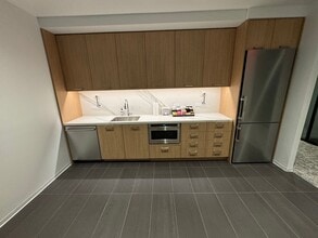 825 Third Ave, New York, NY to rent Building Photo- Image 2 of 5