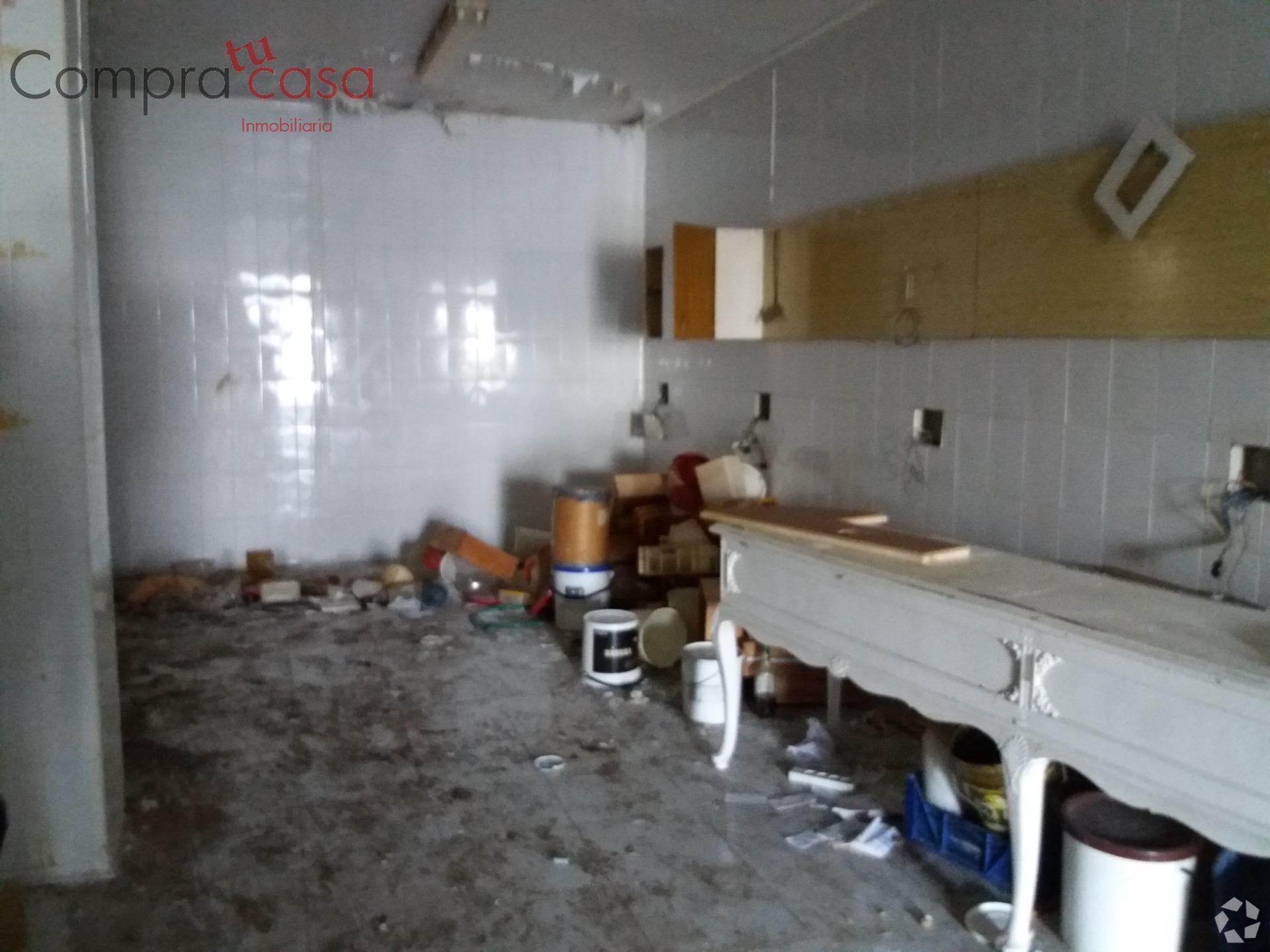 Retail in Segovia, Segovia to rent Interior Photo- Image 1 of 3