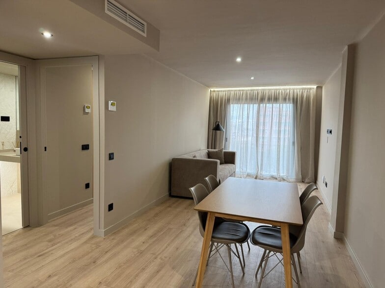 Build-to-Rent in Santa Coloma de Gramenet, Barcelona for sale - Interior Photo - Image 2 of 50