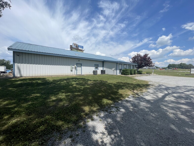 1808 Clark St, Carterville, IL for sale - Building Photo - Image 3 of 15