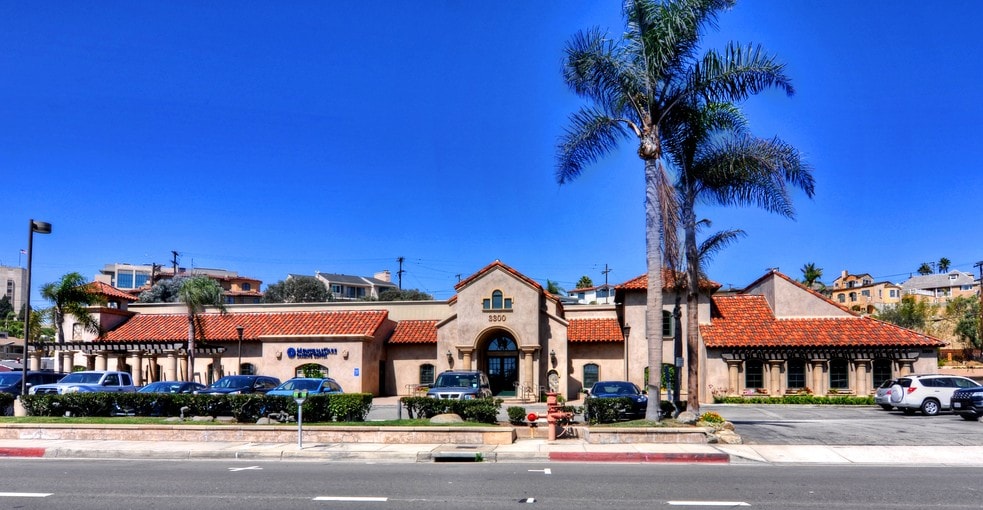 3300 W Coast Hwy, Newport Beach, CA for rent - Building Photo - Image 1 of 8