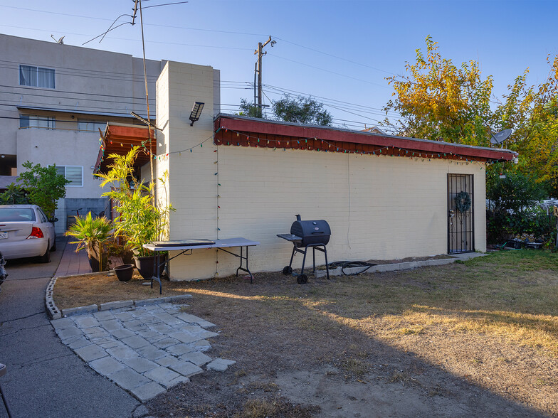 2309 N Niagara St, Burbank, CA for sale - Building Photo - Image 2 of 17