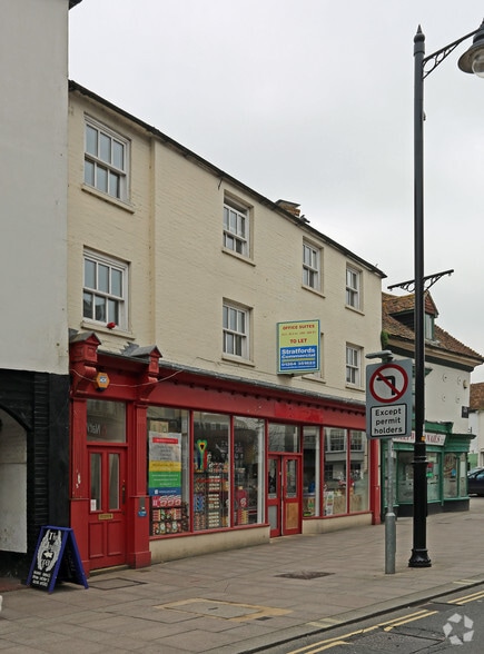 4 Bridge St, Andover to rent - Building Photo - Image 2 of 2