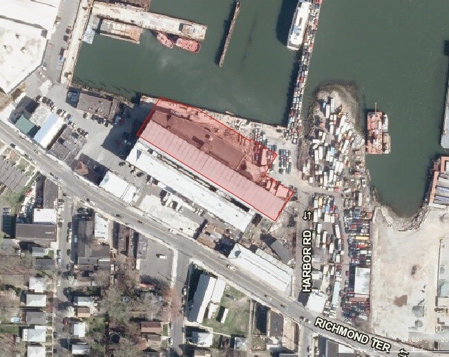 3111 Richmond Ter, Staten Island, NY to rent Building Photo- Image 1 of 11