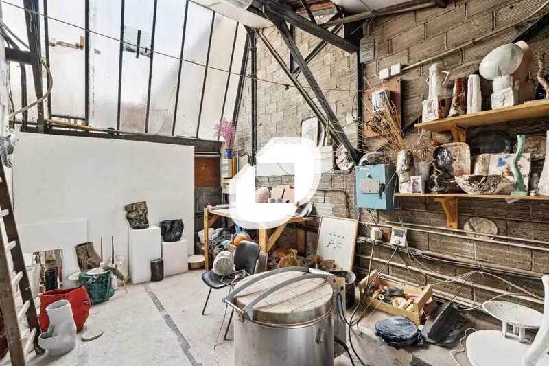 Light Industrial in Romainville for sale - Interior Photo - Image 3 of 13