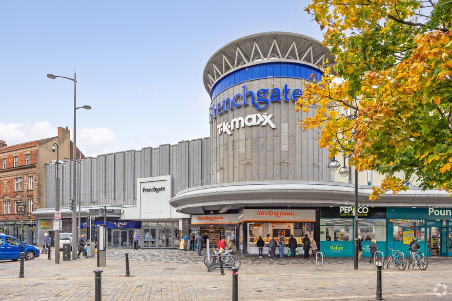 St Sepulchre Gate, Doncaster to rent - Building Photo - Image 2 of 9