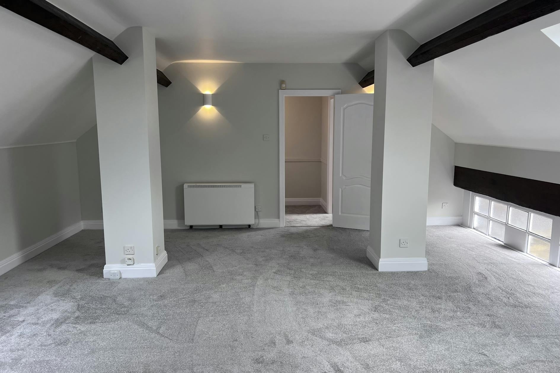 Clifford Rd, Boston Spa to rent Interior Photo- Image 1 of 8