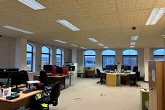 New Harbour Rd S, Poole to rent Interior Photo- Image 1 of 5