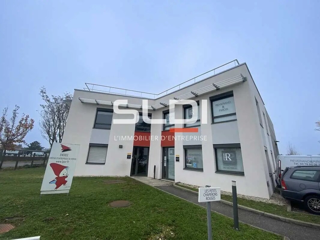 Office in Rillieux-la-Pape to rent Building Photo- Image 1 of 3