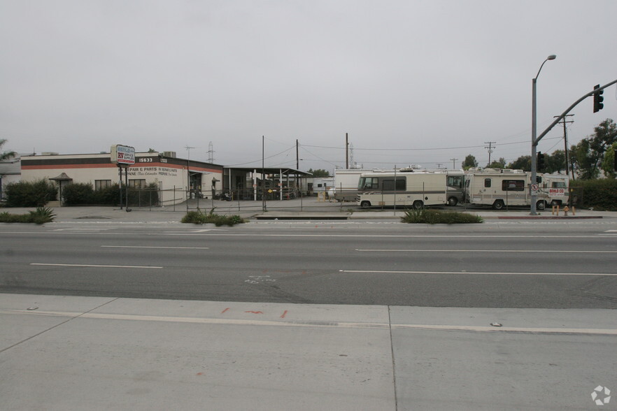 15633 Arrow Hwy, Irwindale, CA for sale - Primary Photo - Image 1 of 2