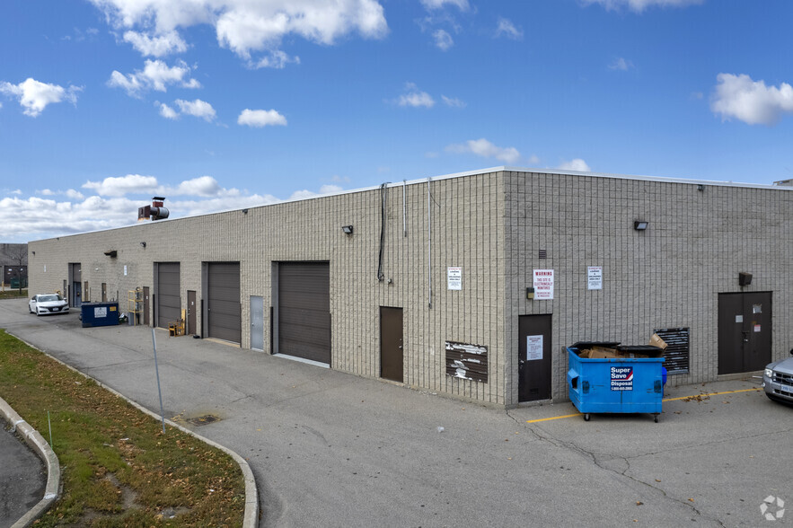 3100 Ridgeway Dr, Mississauga, ON for sale - Building Photo - Image 3 of 5