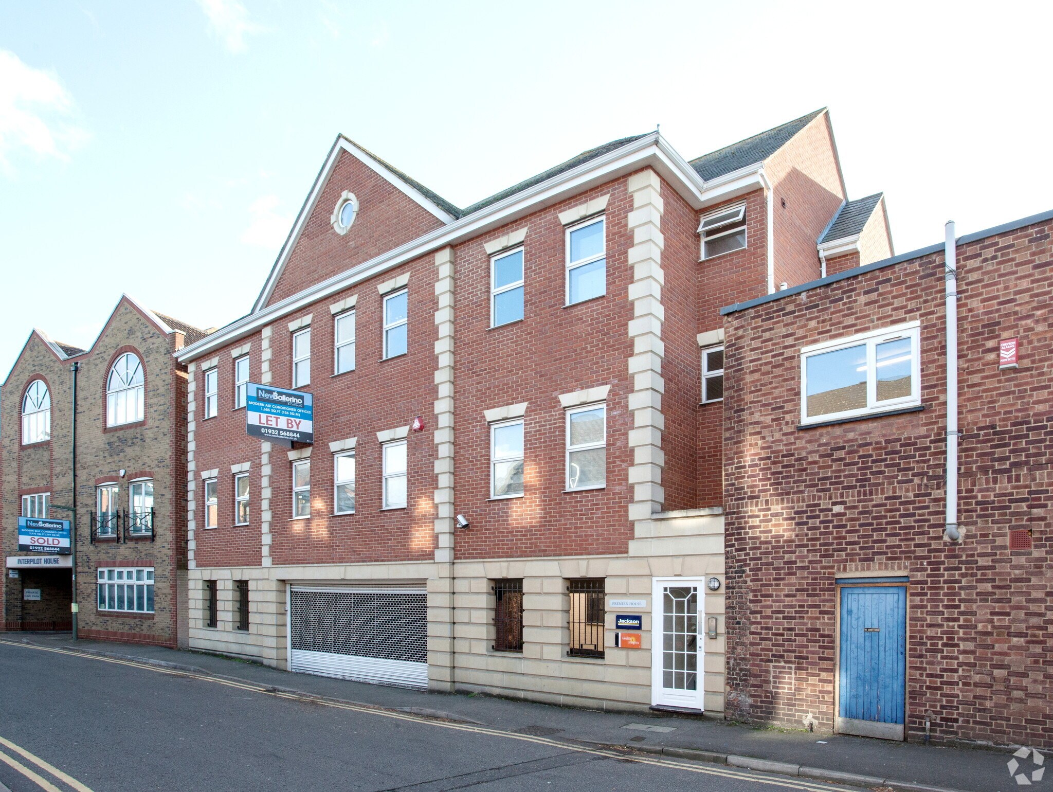 Gogmore Ln, Chertsey for sale Primary Photo- Image 1 of 1