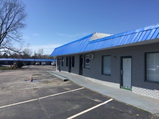 710 N Broad St, Mooresville, NC for rent - Building Photo - Image 1 of 6