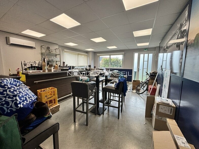 Light Industrial in L'Union to rent - Interior Photo - Image 3 of 10