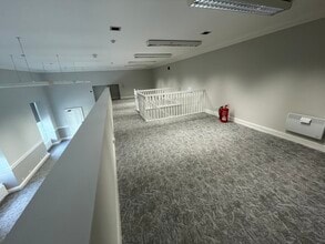 Rose Ter, Perth to rent Interior Photo- Image 2 of 12