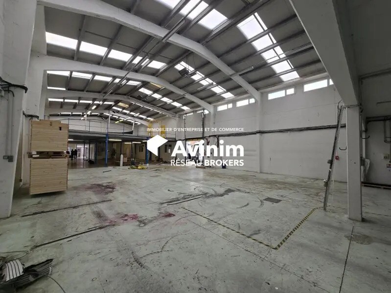 Industrial in Argenteuil to rent Interior Photo- Image 1 of 9