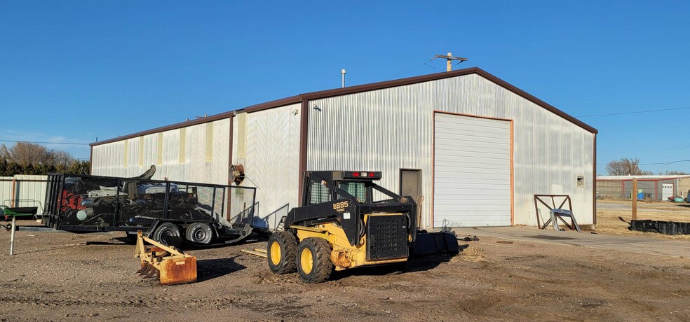 1409 W McArtor Rd, Dodge City, KS for sale - Building Photo - Image 3 of 27