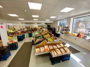 6 Richmonds Ct, Colne to rent Interior Photo- Image 1 of 3