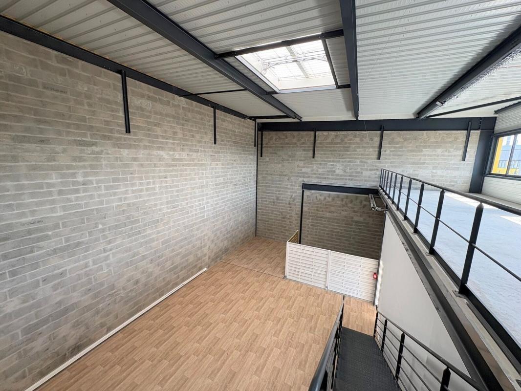 Rue Du Palatinat, Poissy to rent Interior Photo- Image 1 of 10