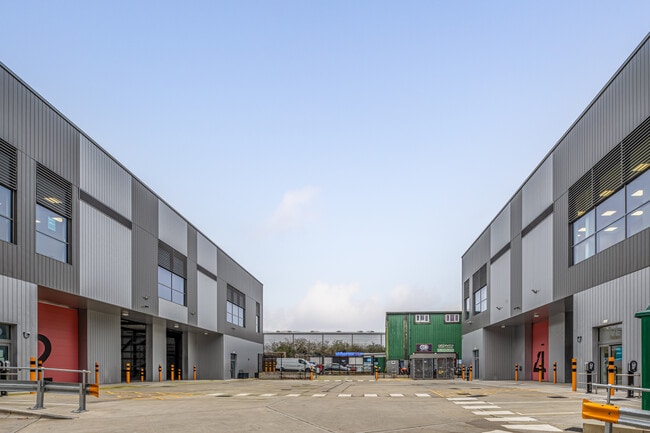 More details for Peterboat Close, London - Industrial to Rent