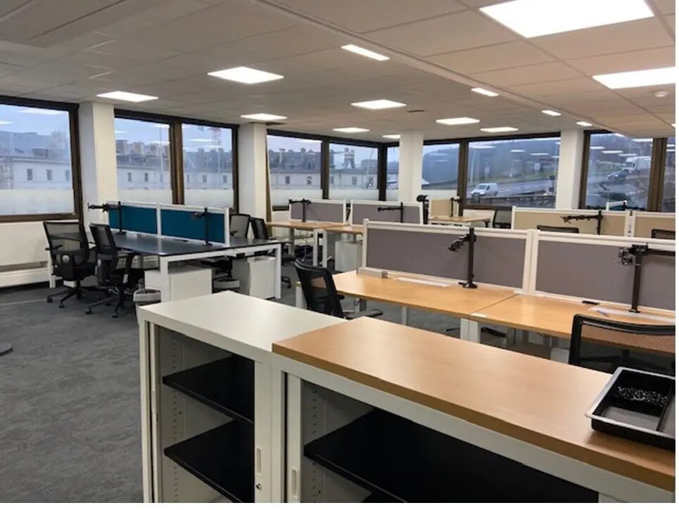 Office in Saint-Cloud to rent Building Photo- Image 1 of 8