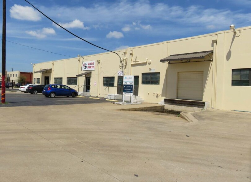 2416-2424 Cullen St, Fort Worth, TX for sale - Building Photo - Image 1 of 1