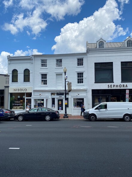 3249 M St NW, Washington, DC for rent - Building Photo - Image 1 of 1