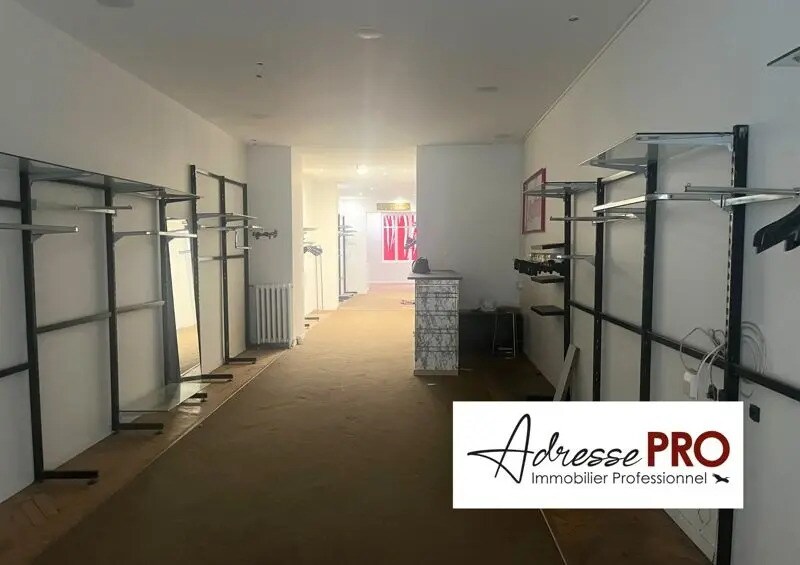 Vente Commerce 243 m² - Photo 1