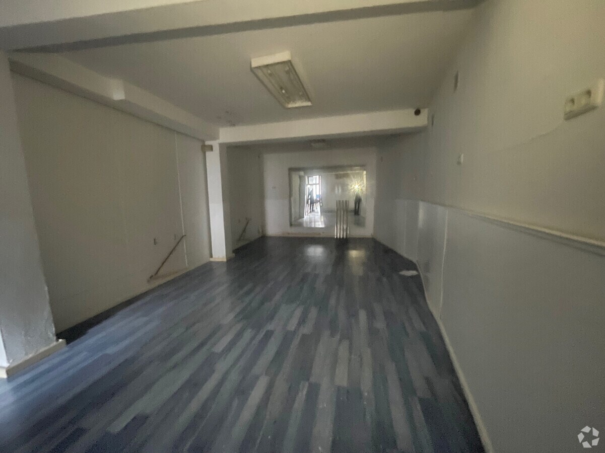 Ávila, AVI 05005 - Unit Puerta 00, Esc. 1 -  - Interior Photo - Image 2 of 14