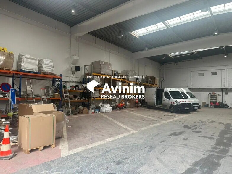 Industrial in SAINT-OUEN-L'AUMONE to rent - Interior Photo - Image 2 of 12