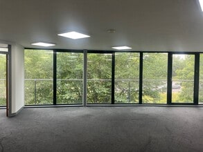 29 Canal St, Glasgow to rent Interior Photo- Image 2 of 3