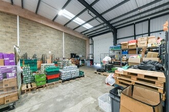 Ascot Dr, Derby to rent Interior Photo- Image 1 of 3