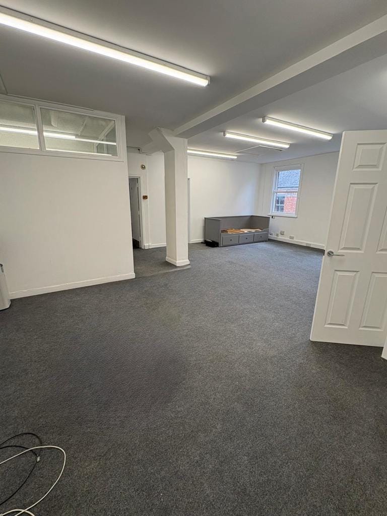 33-34 Parsons St, Banbury to rent Interior Photo- Image 1 of 9
