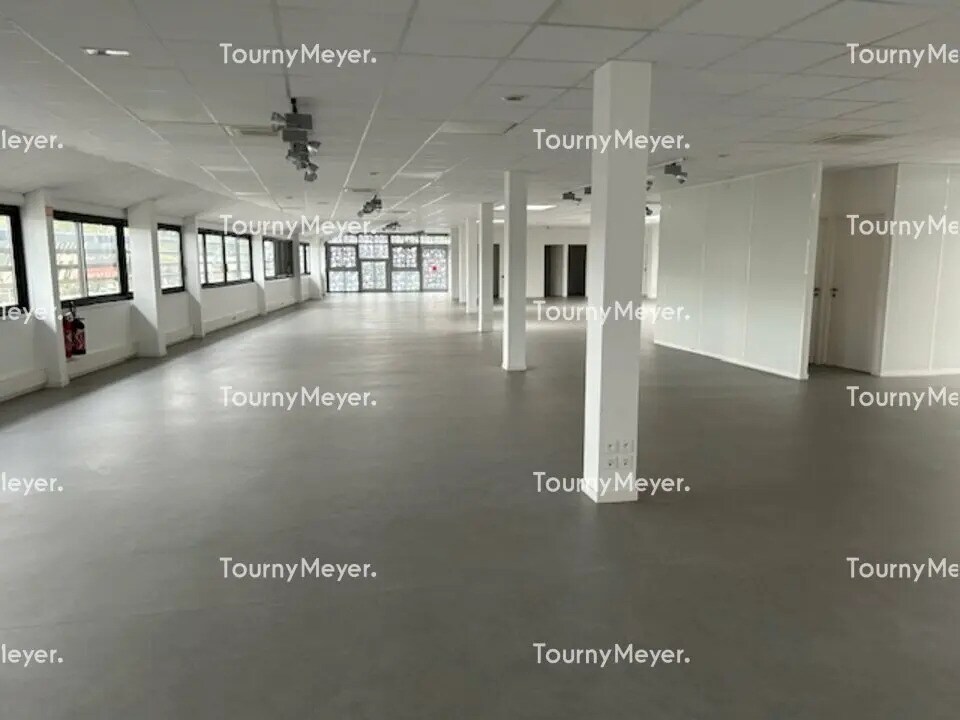 Office in Mérignac to rent Interior Photo- Image 1 of 5