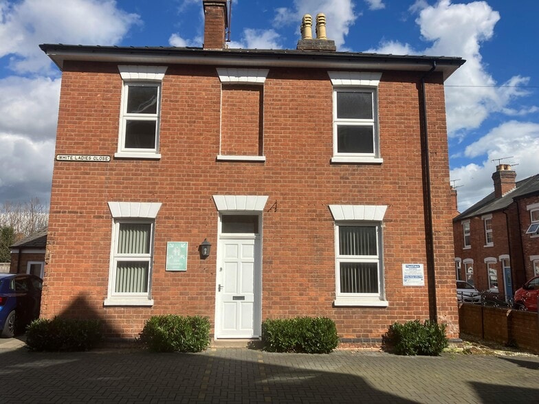 19 White Ladies Clos, Worcester for sale - Building Photo - Image 2 of 3