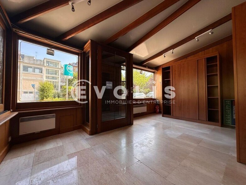 Office in Fontenay Aux Roses to rent - Interior Photo - Image 1 of 11