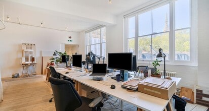 25-27 Hackney Rd, London to rent Interior Photo- Image 2 of 6