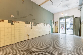 Retail in Barcelona, Barcelona to rent Interior Photo- Image 2 of 35