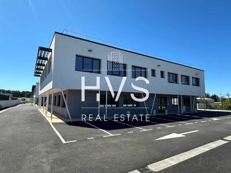 Office in Éguilles to rent - Building Photo - Image 3 of 14