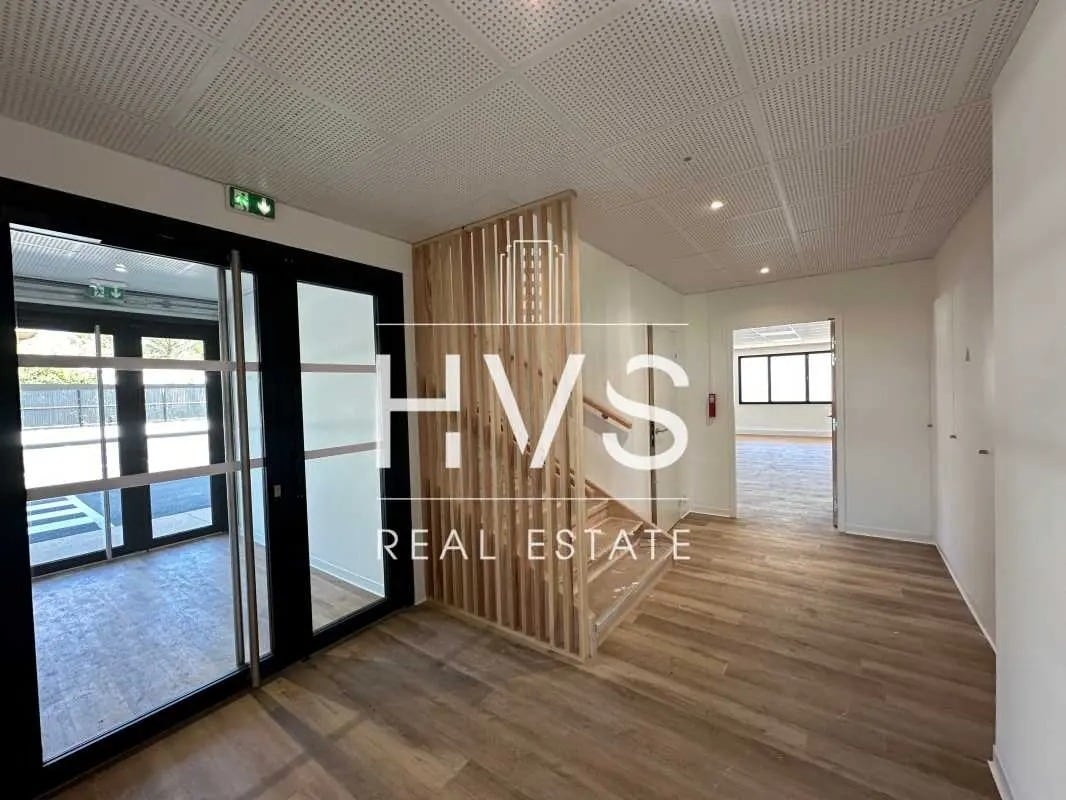 480 Route De Berre, Éguilles for sale Interior Photo- Image 1 of 4