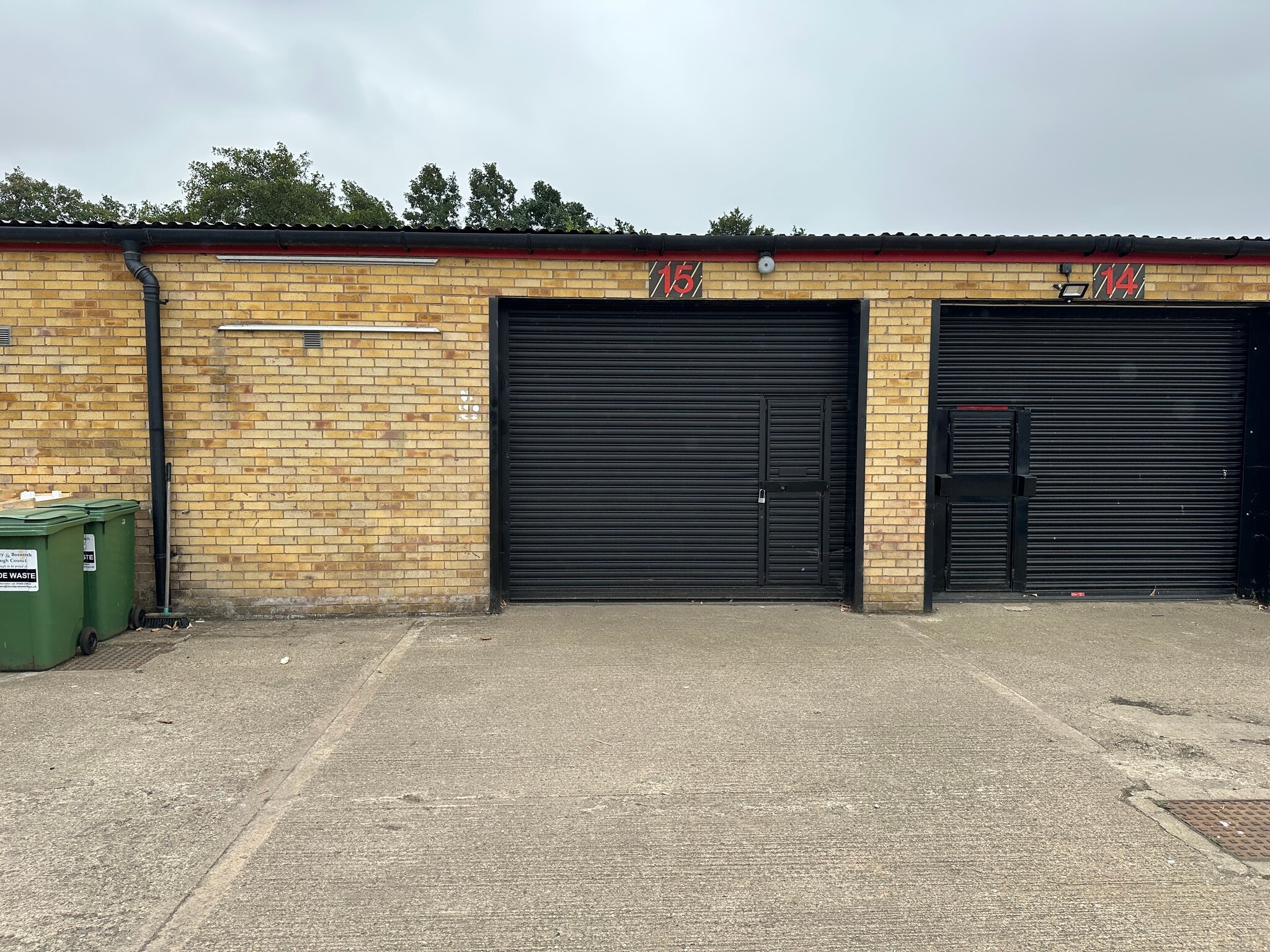 Unit 15, Phoenix Business Park, Brindley Rd, Hinckley to rent Building Photo- Image 1 of 9