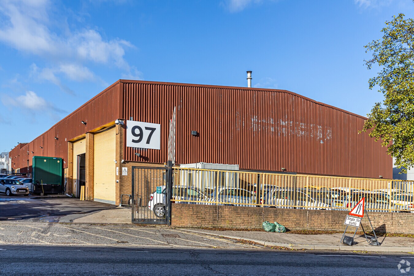 97 Victoria Rd, London NW10 6DJ Foxtons Ltd UK