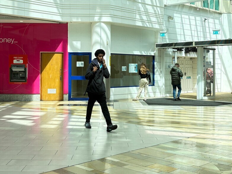 Union Gallery, Bristol to rent - Interior Photo - Image 2 of 14