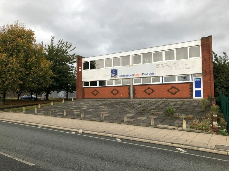 159 Hawthorne Rd, Bootle to rent - Building Photo - Image 2 of 4