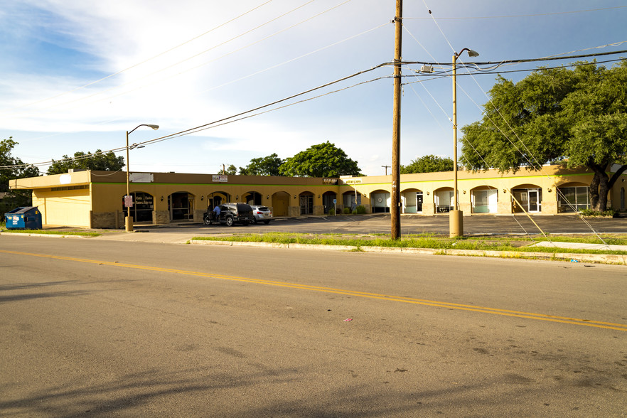 3203 Nacogdoches Rd, San Antonio, TX for rent - Building Photo - Image 3 of 7