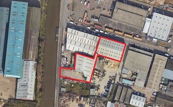 3 Anthony Way, London, LND - Aerial  map view